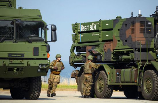 الحكومة الألمانية تعتزم إرسال شحنات أسلحة إضافية لأوكرانيا