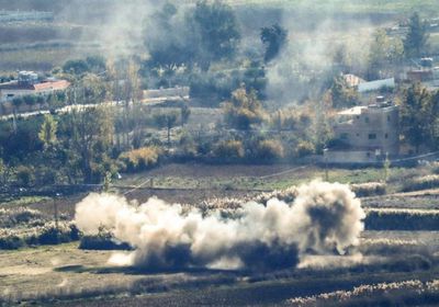 مقتل 10 أشخاص وإصابة آخرين في غارات إسرائيلية