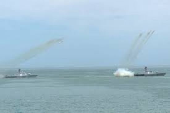 وزير الدفاع الروسي يتفقد تدريبات أسطول بحر قزوين