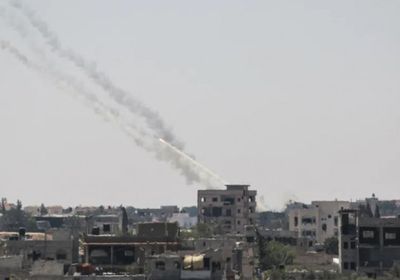 برشقة صاروخية.. حماس تعلن قصف تل أبيب