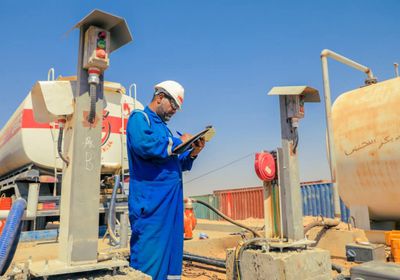 ضخ شحنة مازوت لمحطات الكهرباء في ساحل حضرموت