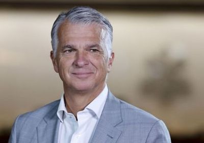 راتب رئيس "يو بي إس" يتجاوز 15 مليون فرنك سويسري