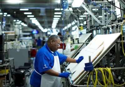 انكماش النشاط الصناعي بنيويورك مع ارتفاع التكاليف