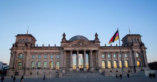 البرلمان الألماني يقر حزمة مالية لزيادة الإنفاق