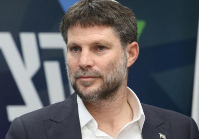 سموتريتش يشيد بقرار الكابينت بشأن المستوطنات بالضفة