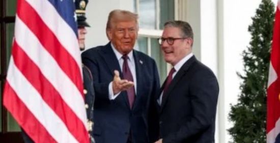 رئيس الوزراء البريطاني يرحب بجهود ترامب لإنهاء حرب أوكرانيا