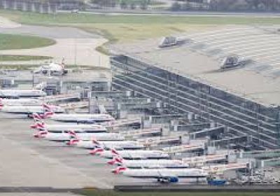 مطار هيثرو يدافع عن قرار وقف العمليات بسبب انقطاع للكهرباء