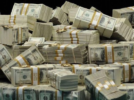 الديون العالمية تتجاوز 100 تريليون دولار في 2024