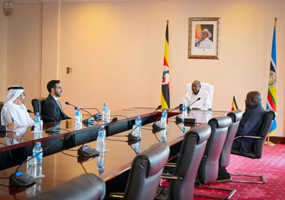 رئيس أوغندا يستقبل شخبوط بن نهيان