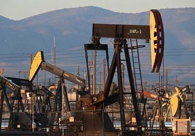 تراجع أسعار النفط وسط ترقب التطورات التجارية