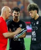 لعودته للمنتخب.. حسام حسن يطالب "عاشور" بالاعتذار للشعب المصري