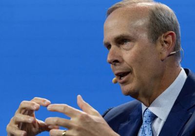 ارتفاع تعويضات رئيس شيفرون وانخفاض أجور الموظفين