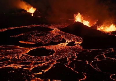 تخوّفا من ثوران بركاني.. أيسلندا تعلن حالة التأهب