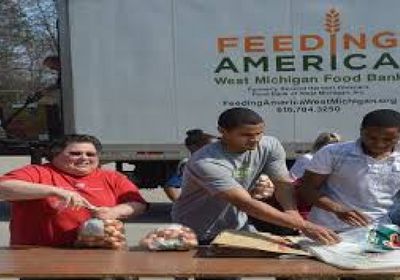 تخفيضات التمويل الفيدرالي الأمريكي تؤثر على برامج الغذاء