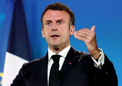 ماكرون يدعو الشركات الأوروبية لوقف الاستثمارات في أمريكا