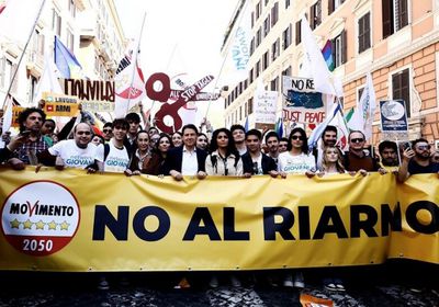 مظاهرة حاشدة في روما احتجاجاً على سياسات الاتحاد الأوروبي