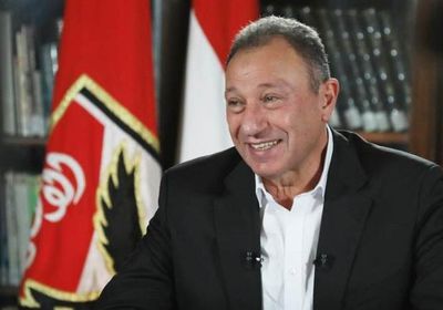 الخطيب يهنئ رجال طائرة الأهلي بلقب كأس مصر