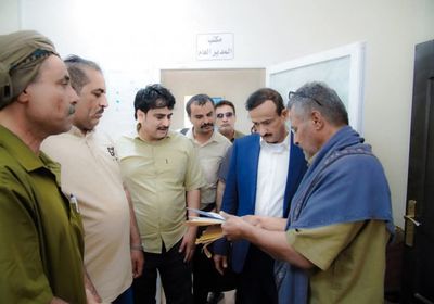 محافظ شبوة يناقش تجهيز مخطط المنطقة الصناعية الجديدة