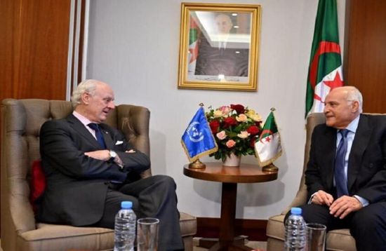 وزير الخارجية الجزائري يستقبل مبعوث الأمين العام للأمم المتحدة