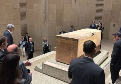 الرئيس الفرنسي يزور المتحف المصري الكبير