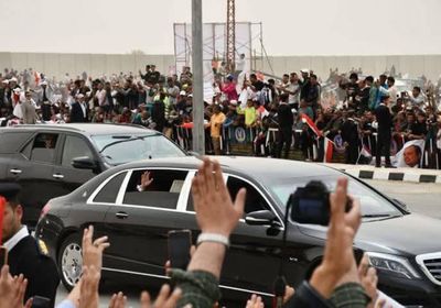 استقبال شعبي منقطع النظير للسيسي وماكرون في العريش (صور)