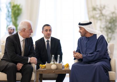 رئيس الإمارات يستقبل نظيره الأرميني في قصر البحر
