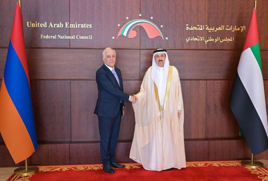 صقر غباش يستقبل رئيس أرمينيا في أبوظبي