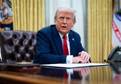 ترامب: أنتظر اتصالًا من الصين