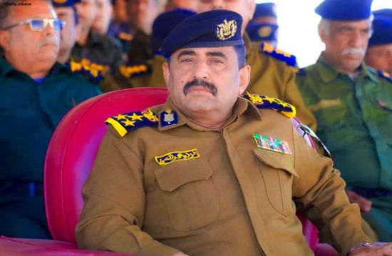 مدير شرطة شبوة يشيد بكشف ملابسات مقتل الشاب الأحمري