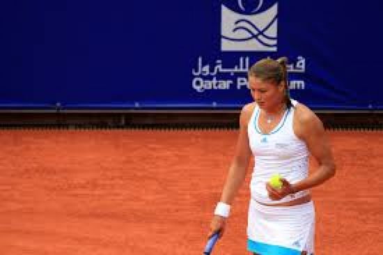 سافينا تسير على خطى شقيقها سافين بدخول عالم التدريب