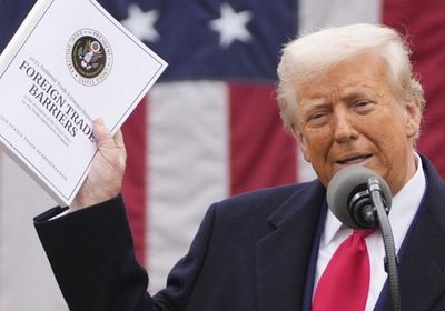 ترامب يعلن تعليق الرسوم الجمركية لمدة 90 يوماً