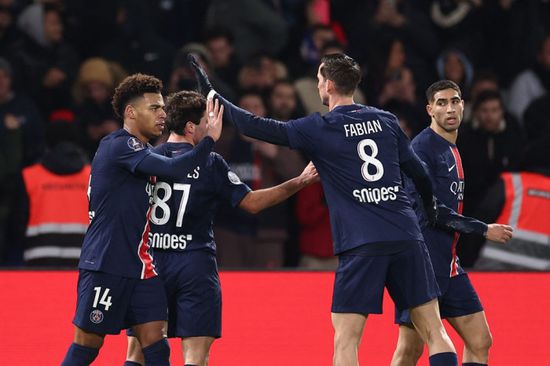 سان جيرمان يحول تأخره لفوز على أستون فيلا