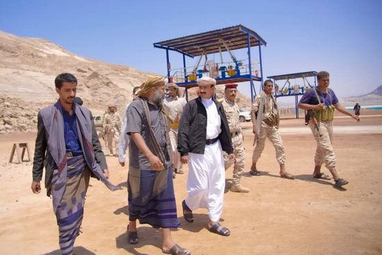 بن الوزير: خطة شاملة لتطوير ميناء قنا وأنظمة الحاويات