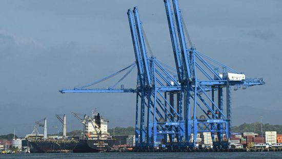 طرح مشروع قانون في مجلس الشيوخ لإلغاء رسوم ترامب الجمركية