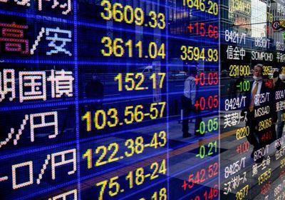الأسهم اليابانية تغلق على تراجع يتخطى 1000 نقطة