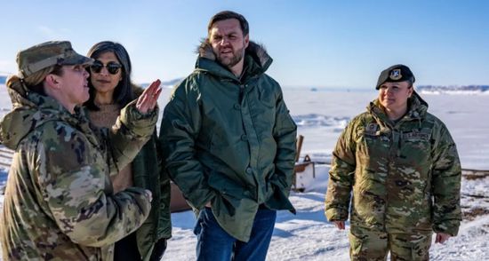 بسبب رسالة إلكترونية.. واشنطن تقيل قائدة قاعدة فضائية في غرينلاند