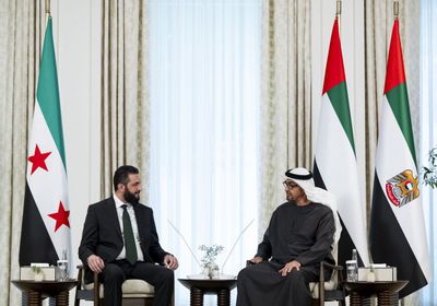 رئيس الإمارات يبحث مع أحمد الشرع العلاقات المشتركة في أبوظبي