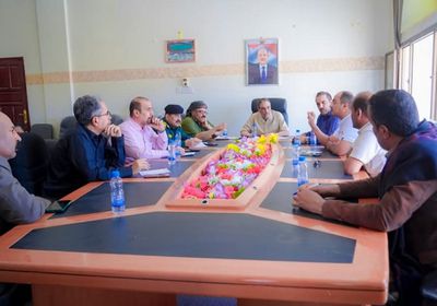 سلطة شبوة تواجه أزمة تزايد أعداد المهاجرين غير الشرعيين