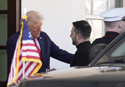 ترامب لزيلينسكي: لا تبدأ حربا ضد شخص أكبر منك بـ20 مرة