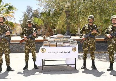الدفاع الجزائرية: ضبط 66 كيلوجراماً من الكوكايين قرب الحدود المغربية