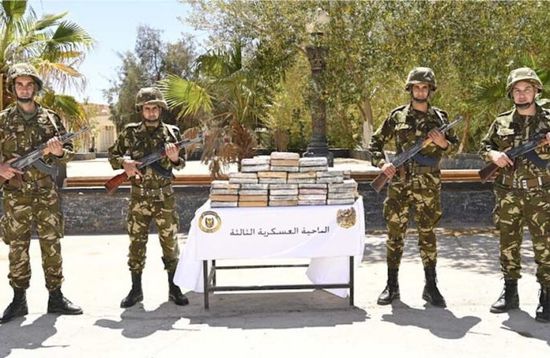 الدفاع الجزائرية: ضبط 66 كيلوجراماً من الكوكايين قرب الحدود المغربية