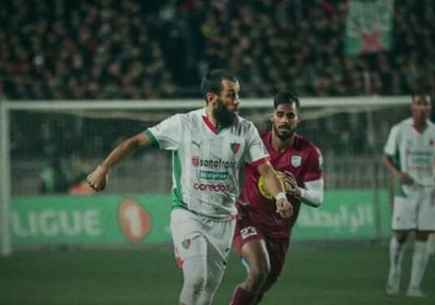 أولمبيك أقبو يهزم عشرة لاعبين من مولودية الجزائر