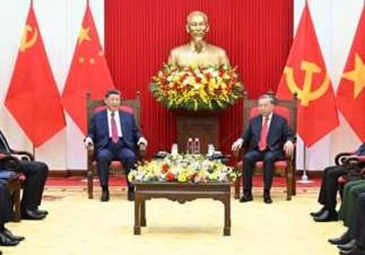 شي يدعو فيتنام للتعاون ضد "الابتزاز التجاري الأمريكي"