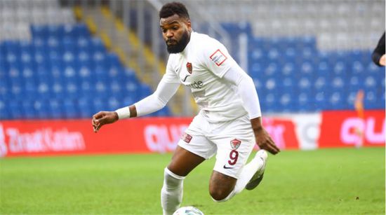 وفاة بوبيندزا مهاجم منتخب الجابون عن عمر يناهز 28 عامًا