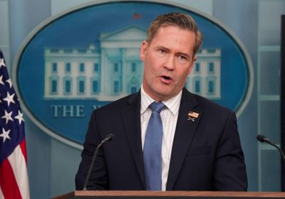 مستشار رئيس الوزراء الهنغاري ووالتز يبحثان التسوية في أوكرانيا