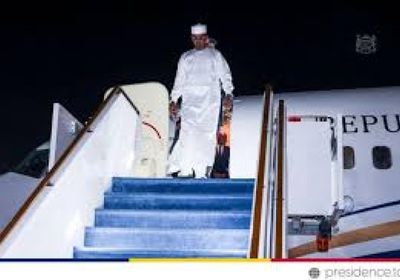 في زيارة رسمية.. رئيس تشاد يصل الإمارات