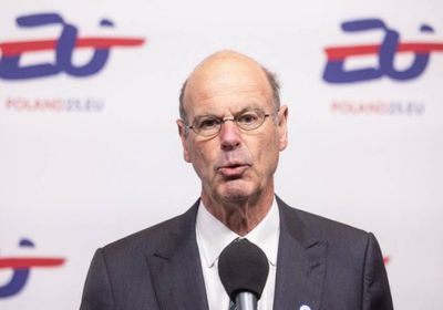 باريس تخطط لتحويل الضريبة على الأثرياء إلى إجراء دائم