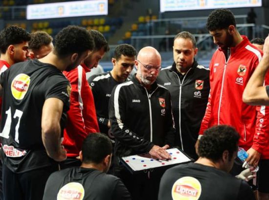 الأهلي يهزم الزمالك ويتوج بكأس مصر لكرة اليد