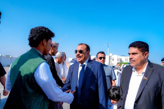"حرو" ترحب بعودة بن بريك إلى المكلا