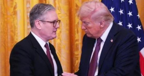 هاتفياً.. ترامب ورئيس وزراء بريطانيا يبحثان الأزمة الأوكرانية وملف إيران